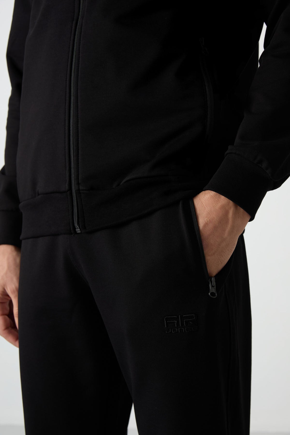 Image of Set trening Troy Black Standard Fit pentru bărbați - 85196