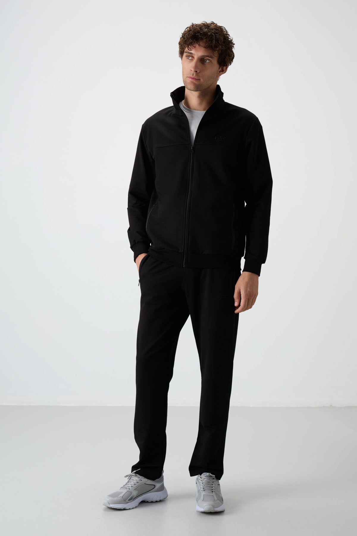 Image of Set trening Troy Black Standard Fit pentru bărbați - 85196