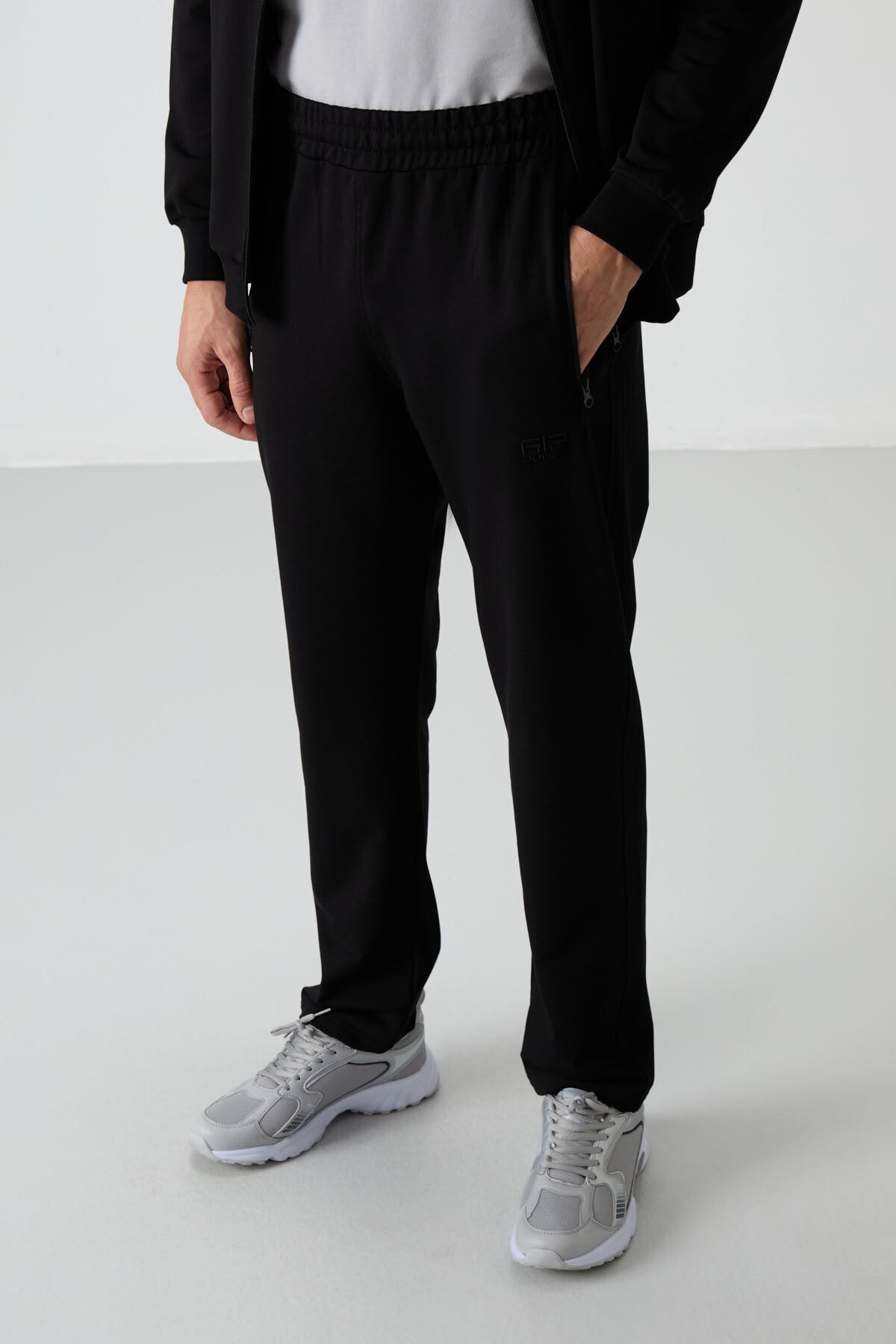 Image of Set trening Troy Black Standard Fit pentru bărbați - 85196