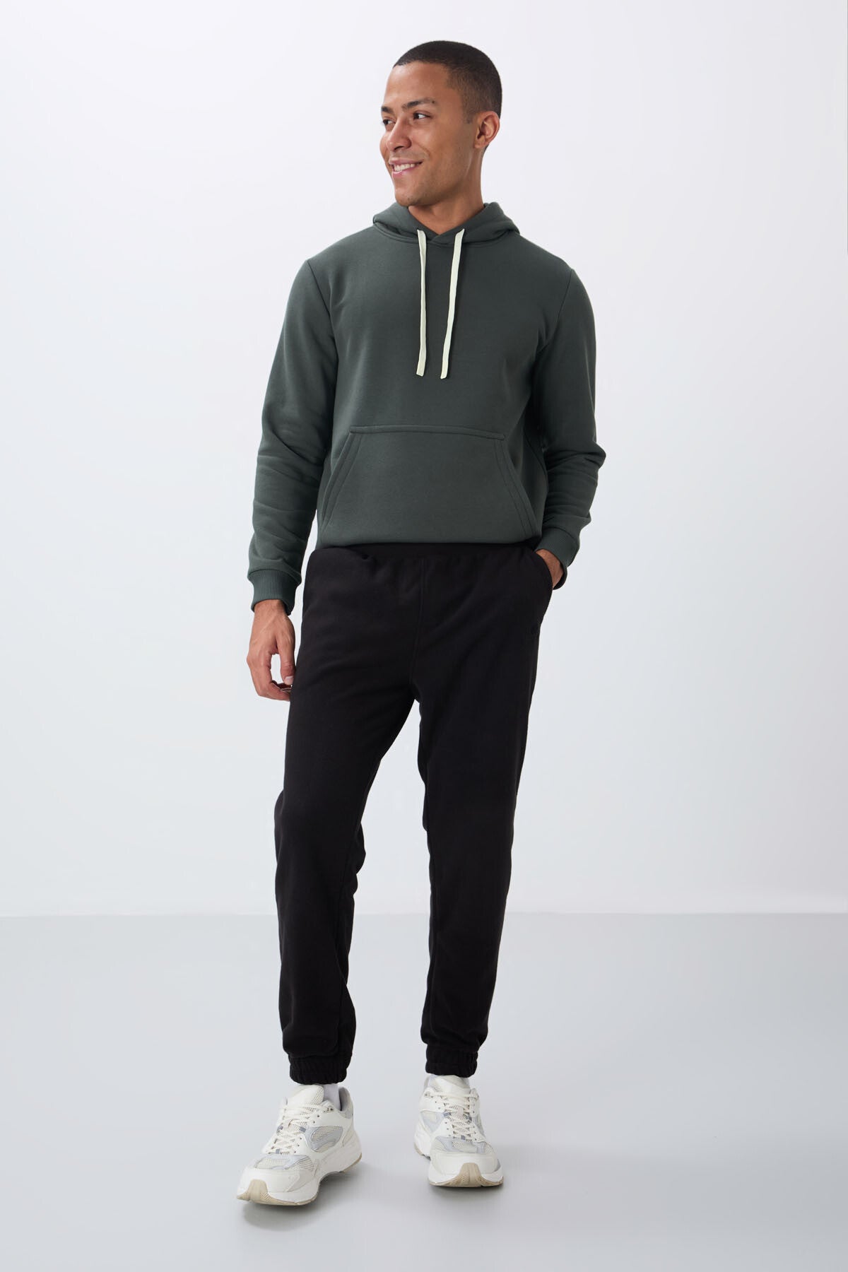 Image of Siyah Gizli Fermuarlı Rahat Form Jogger Polar Erkek Eşofman Alt - 84866
