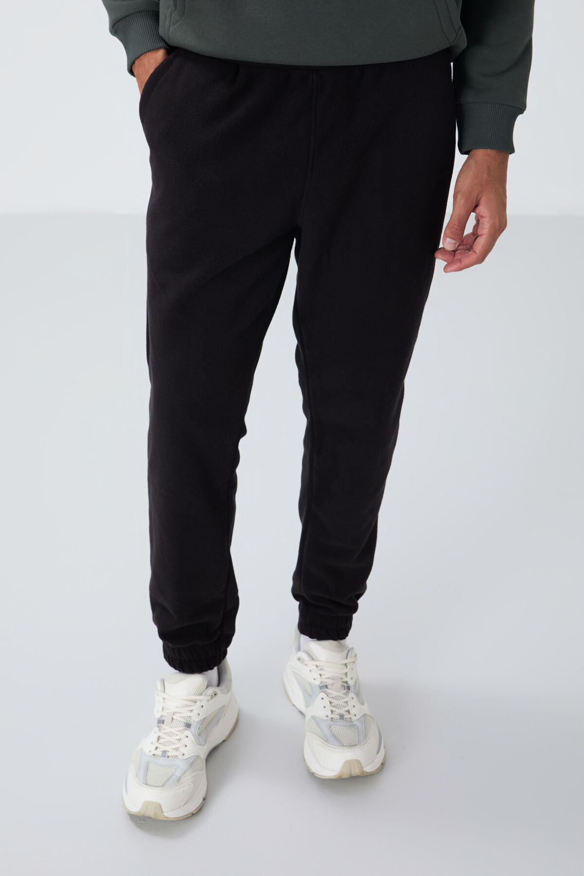 Image of Siyah Gizli Fermuarlı Rahat Form Jogger Polar Erkek Eşofman Alt - 84866