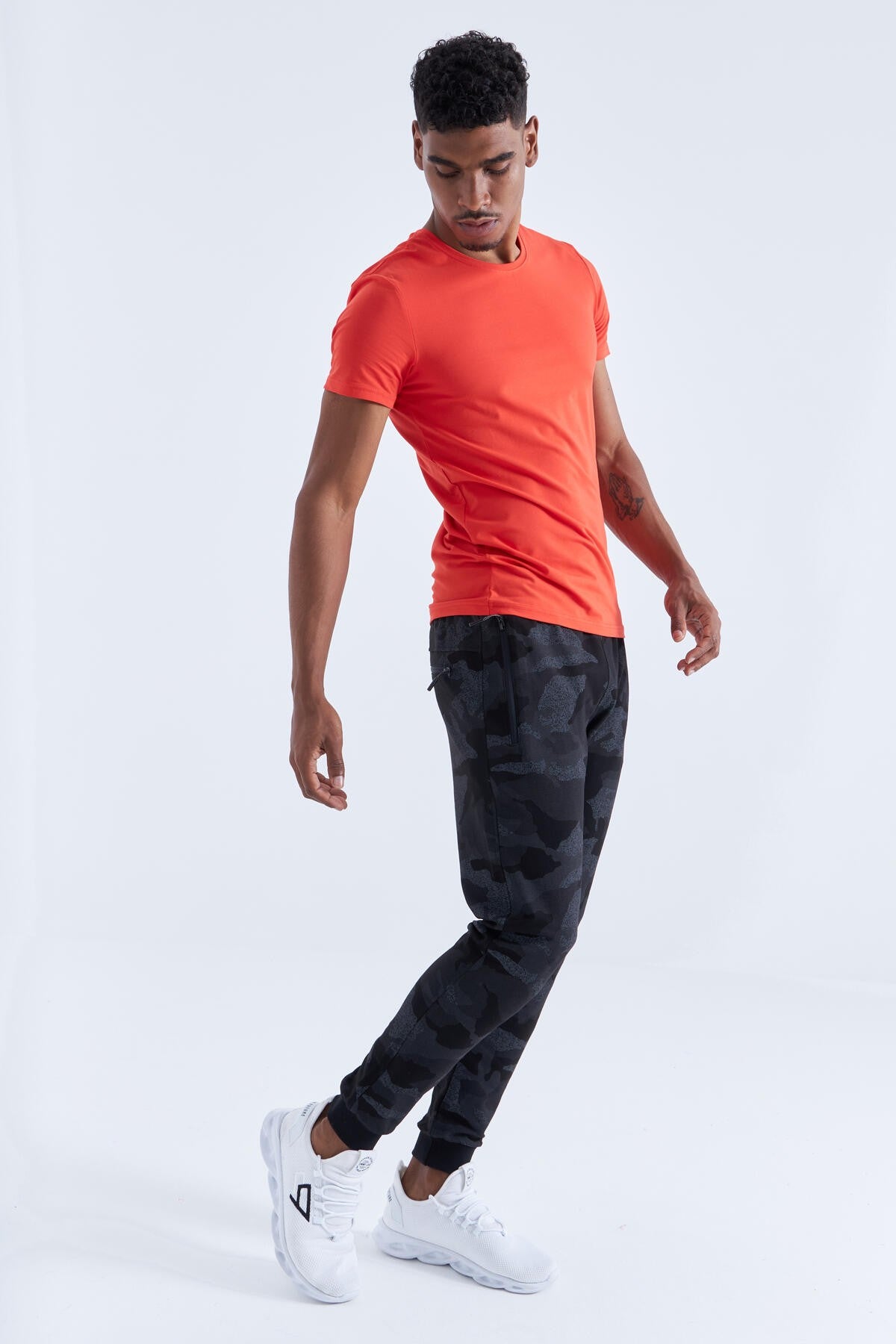 Image of Siyah Kamuflaj Kamuflaj Desenli Dar Kalıp  Jogger Erkek Eşofman Alt - 84754