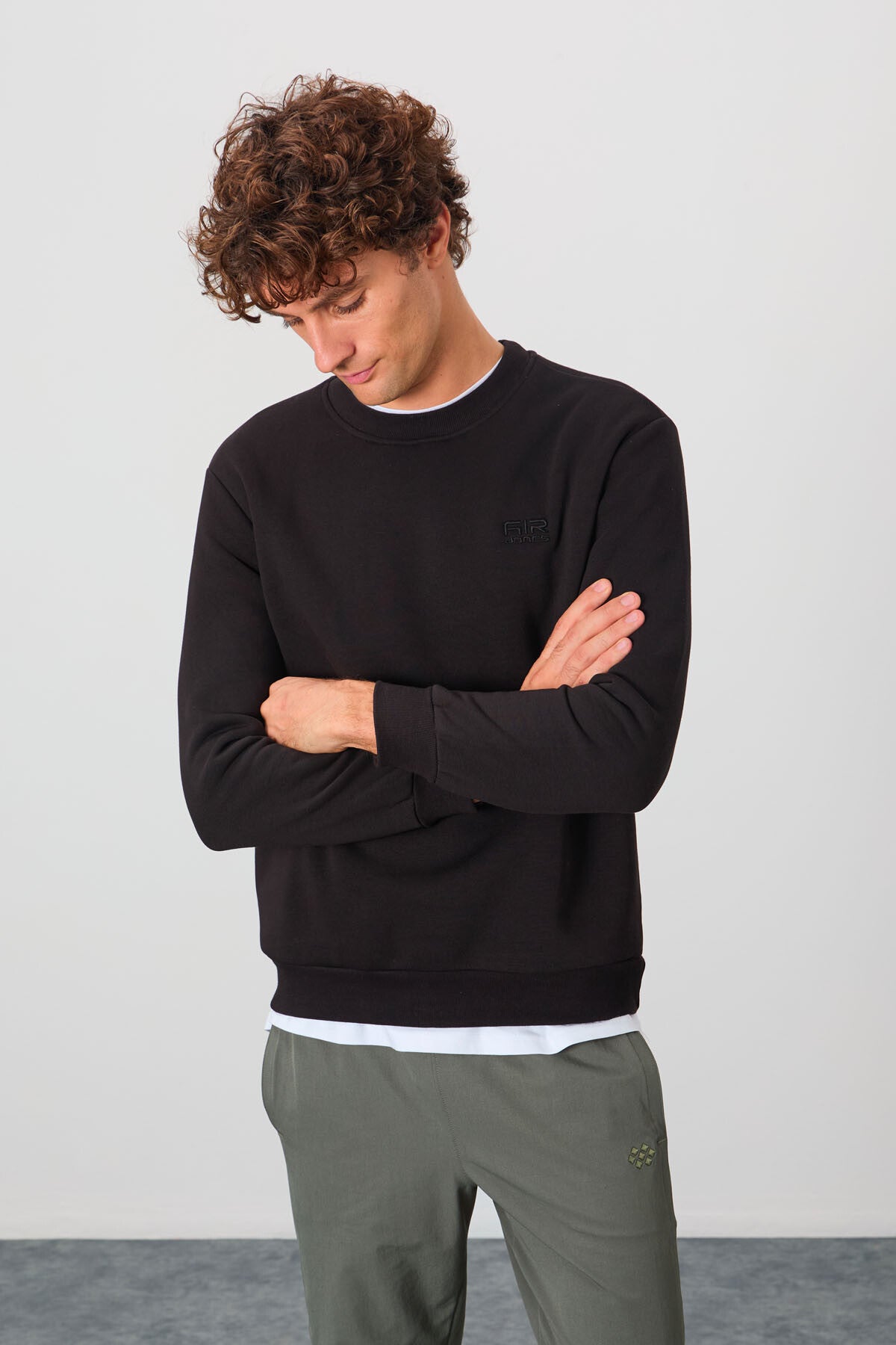 Image of Omar Siyah Şardonlu Erkek Sweatshirt - 88137