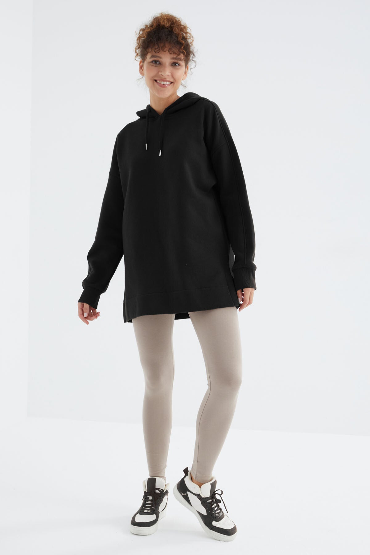 Image of Siyah Reglan Kol Basic Kapüşonlu Oversize Sweatshirt Tunik - 97242