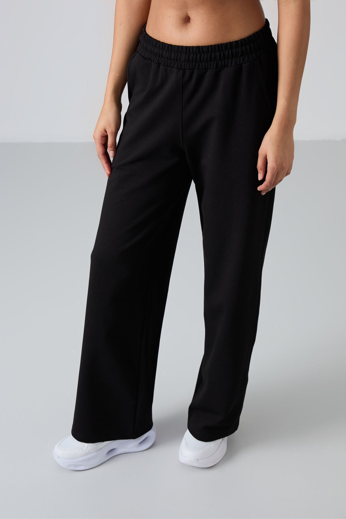 Image of Black High-Waisted, Pocketed, Comfortable, Wide-Leg Women's Sweatpants - 94567