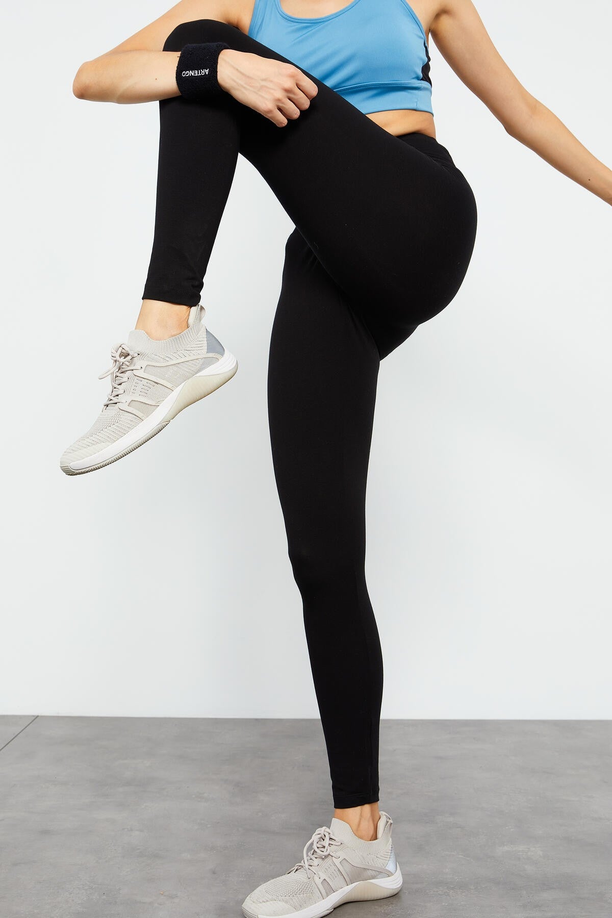 Image of Siyah Yüksek Bel Toparlayıcı Slim Fit Dar Paça Kadın Tayt - 94011