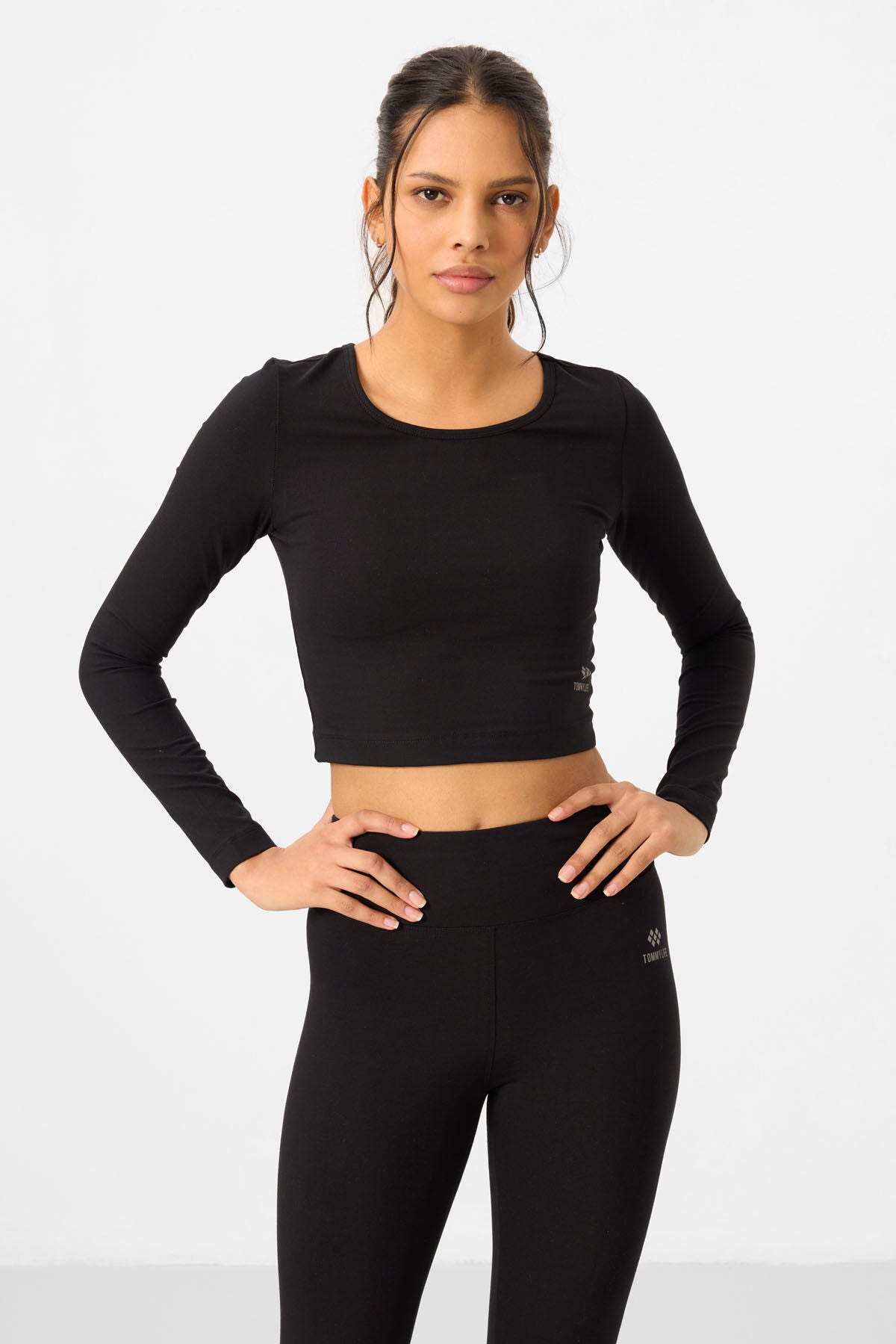 Image of Siyah Yüksek Bel Uzun Kollu Slim Fit Crop Top Kadın Tayt Takım - 95286