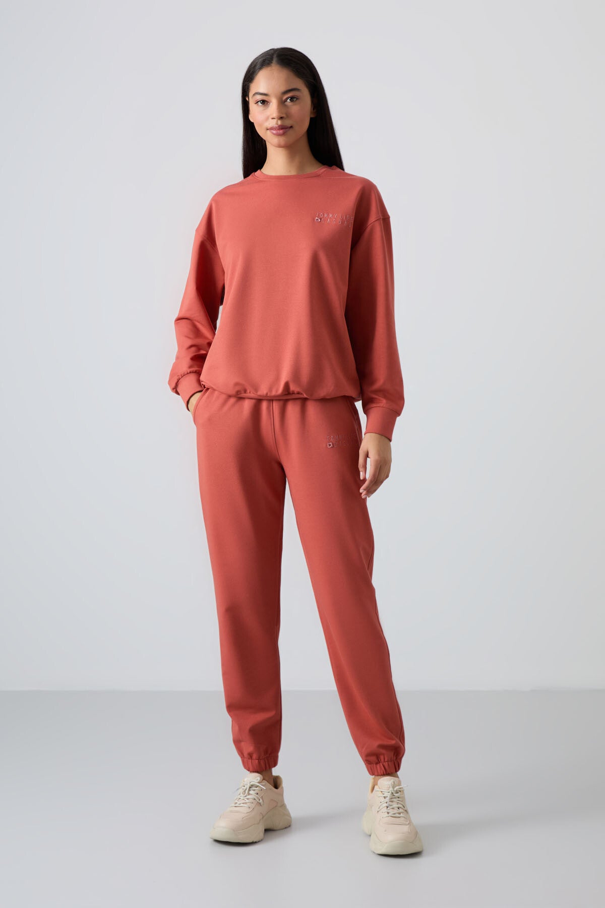 Image of Tarçın Basic Pamuklu O Yaka Oversize Lastik Paça Kadın Eşofman Takım - 95287