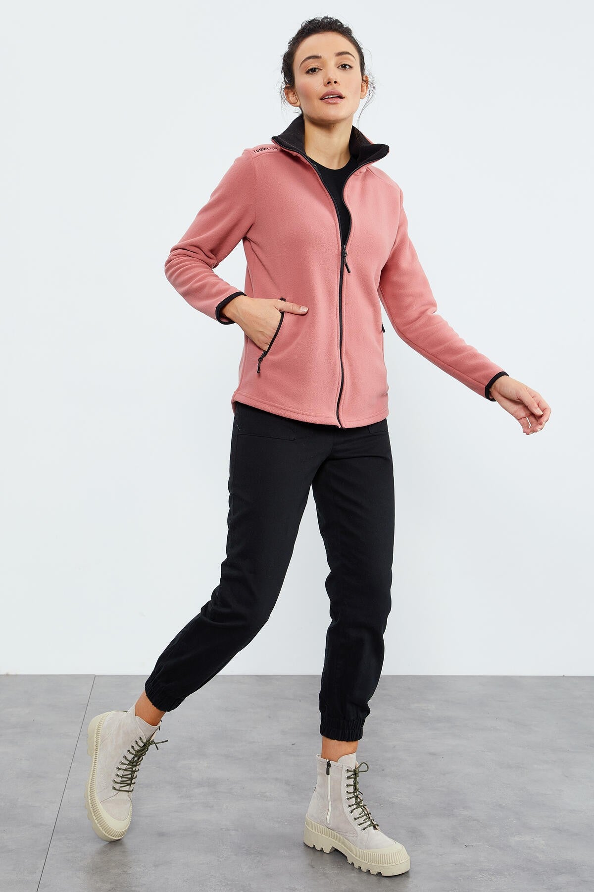 Image of Yaban Gülü Dik Yaka Fermuarlı Rahat Form Kadın Polar Sweatshirt - 97173