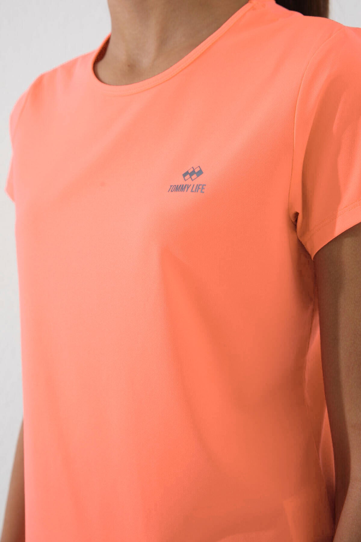 Image of Yavruagzı Basic Kısa Kol Standart Kalıp O Yaka Kadın T-Shirt - 97144