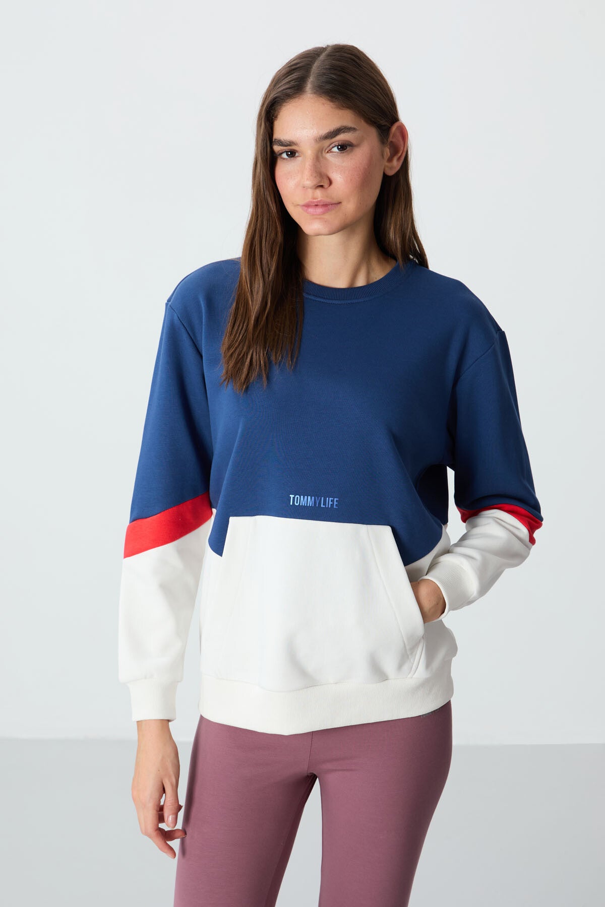 Image of Parlament Kompakt Pamuklu Kalın Pürüzsüz Dokulu O Yaka Oversize Fit Kadın Sweatshirt - 97289