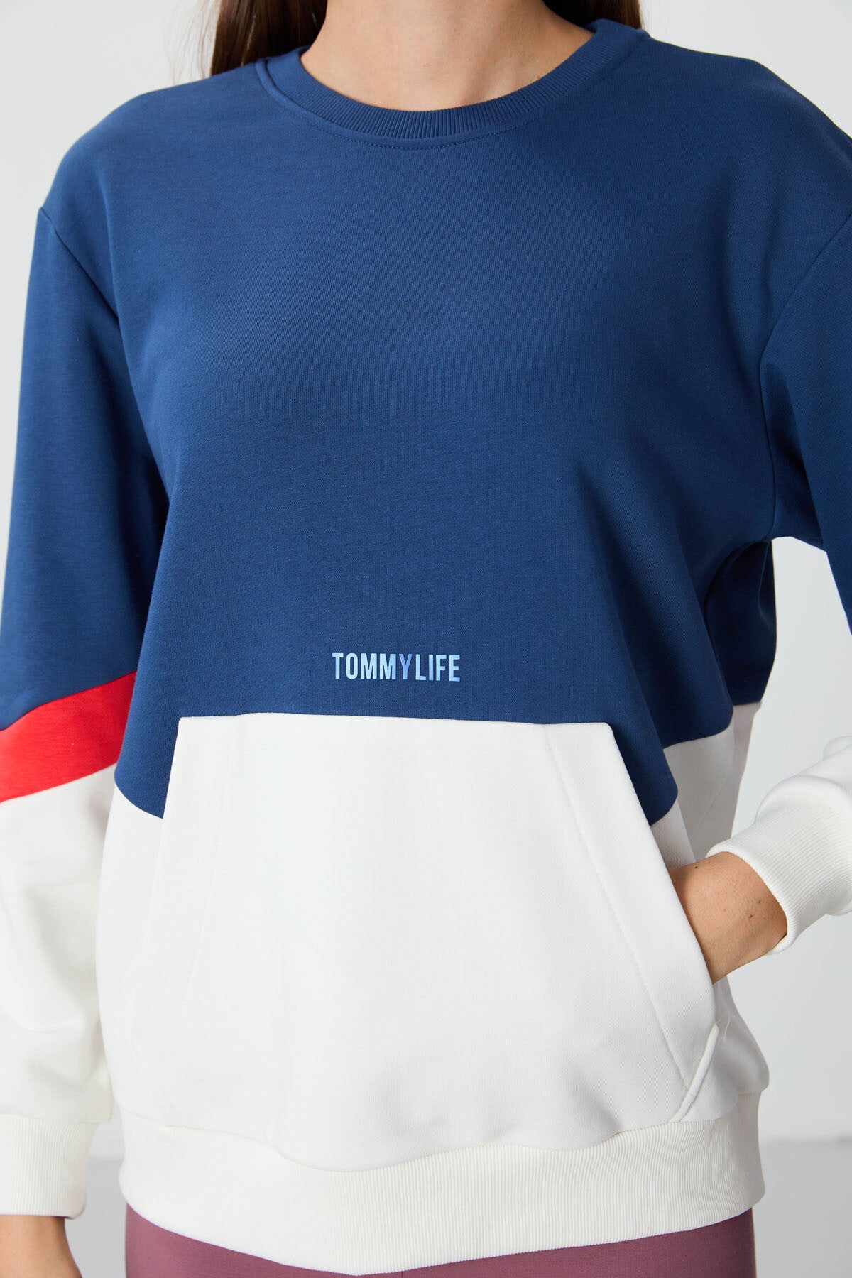 Image of Parlament Kompakt Pamuklu Kalın Pürüzsüz Dokulu O Yaka Oversize Fit Kadın Sweatshirt - 97289