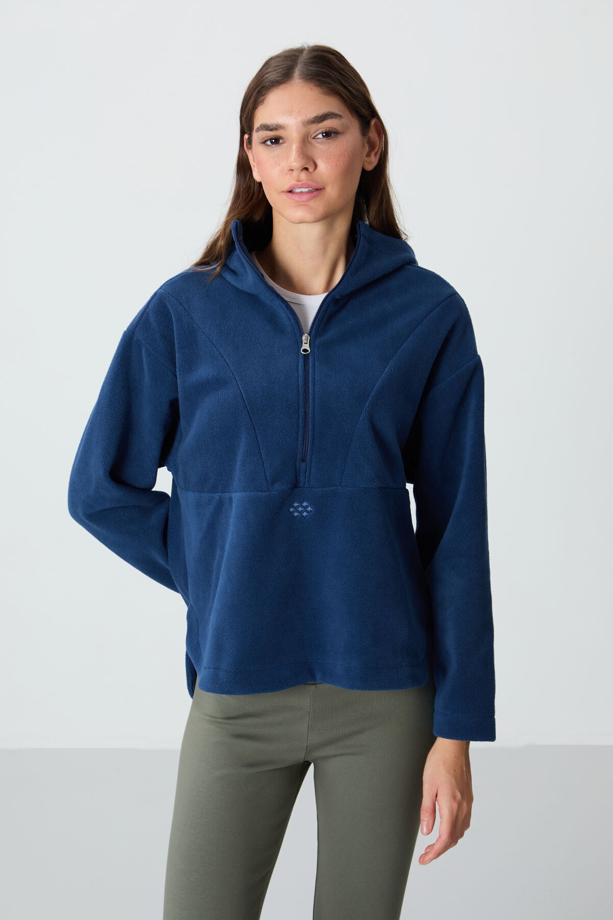 Image of Hanorac de damă Parliament, gros, moale, texturat, cu glugă, supradimensionat, din fleece brodat -97286