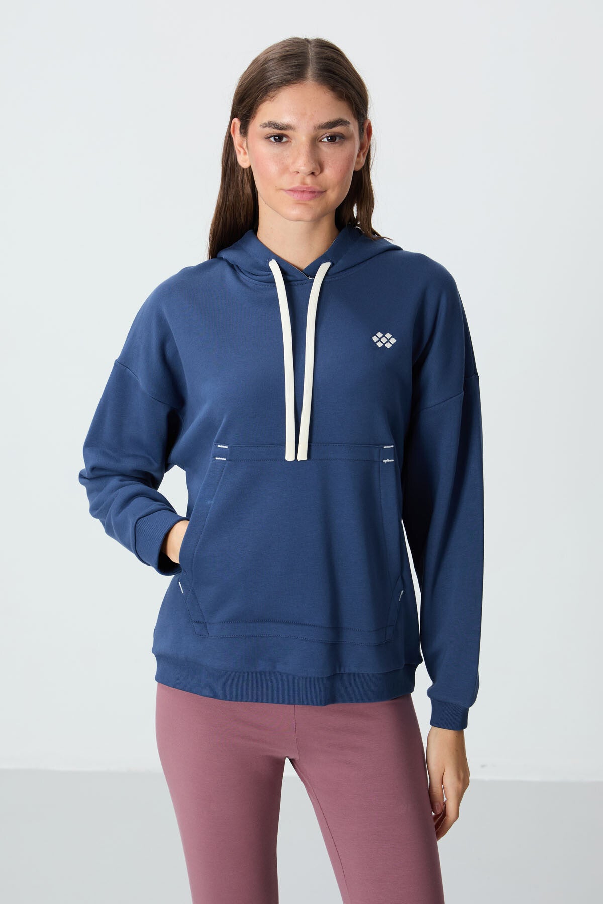 Image of Parlament Kompakt Pamuklu Kalın Pürüzsüz Dokulu Kapüşonlu Oversize Fit Kadın Sweatshirt - 97291