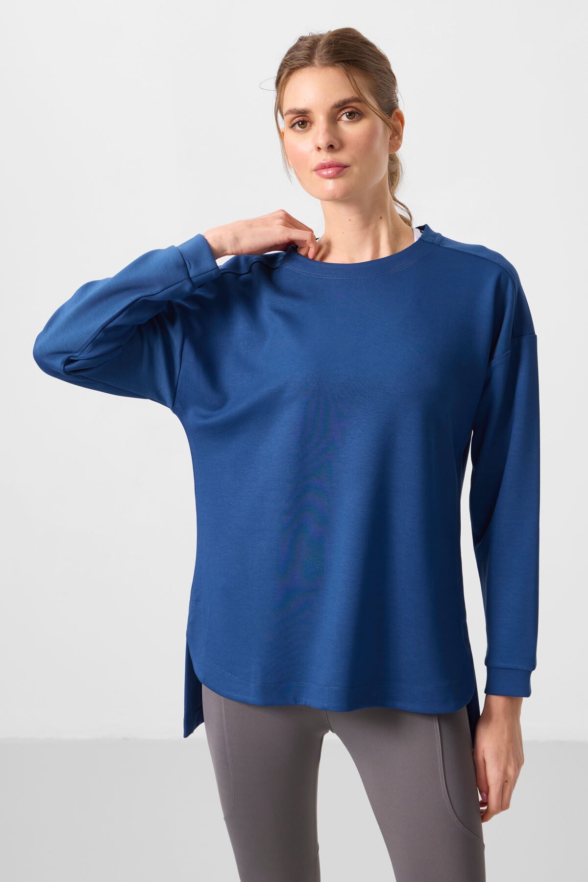 Image of Parlament Yumuşak Dokulu O Yaka Rahat Form Kadın Tunik Sweatshirt - 97305