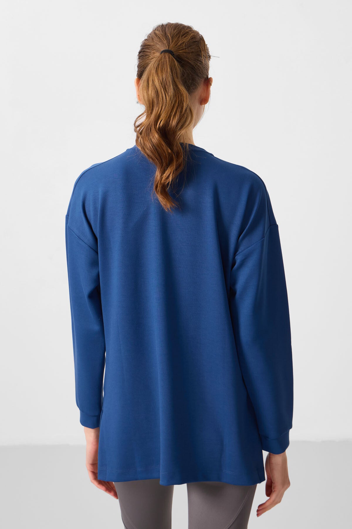 Image of Parlament Yumuşak Dokulu O Yaka Rahat Form Kadın Tunik Sweatshirt - 97305