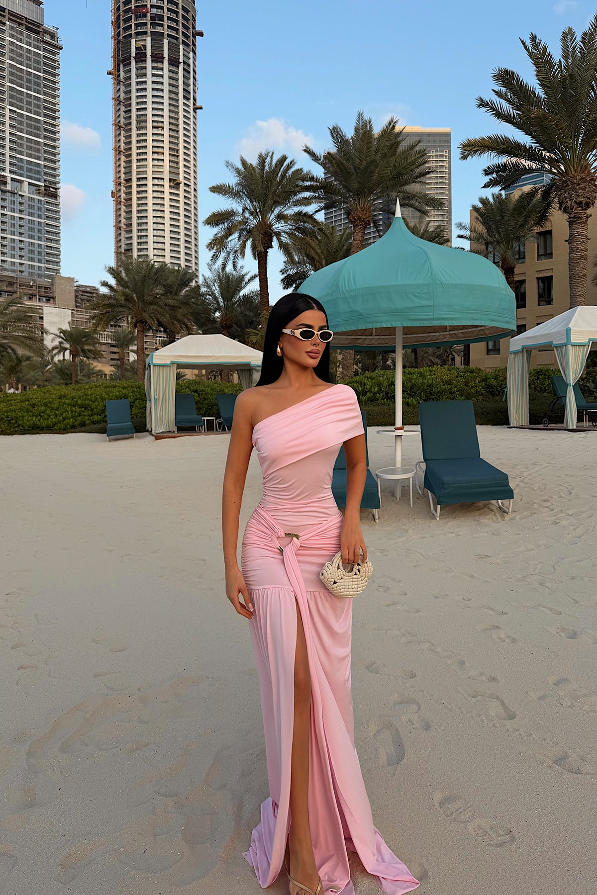 Image of Pembe Nicolette Uzun Yırtmaçlı Elbise ATE-4597