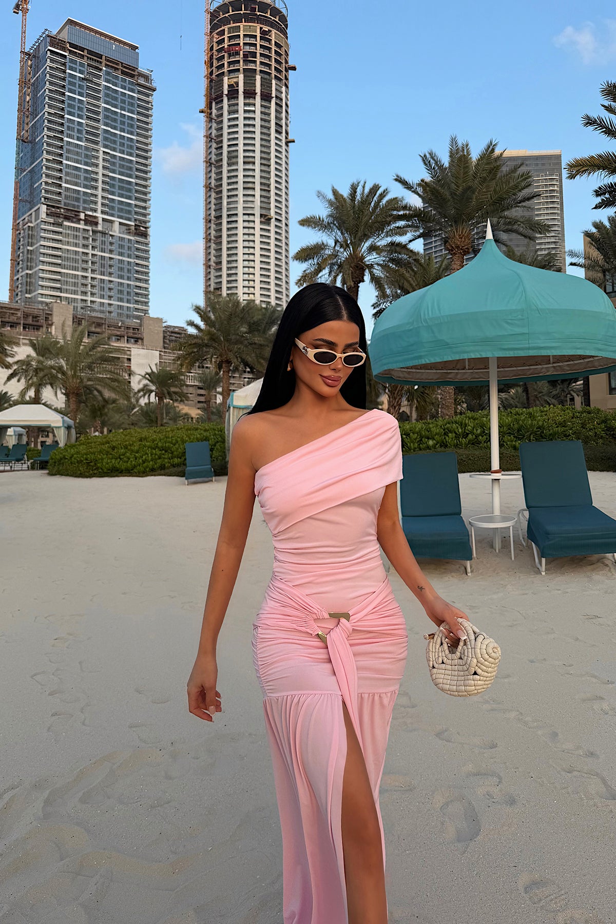 Image of Pembe Nicolette Uzun Yırtmaçlı Elbise ATE-4597