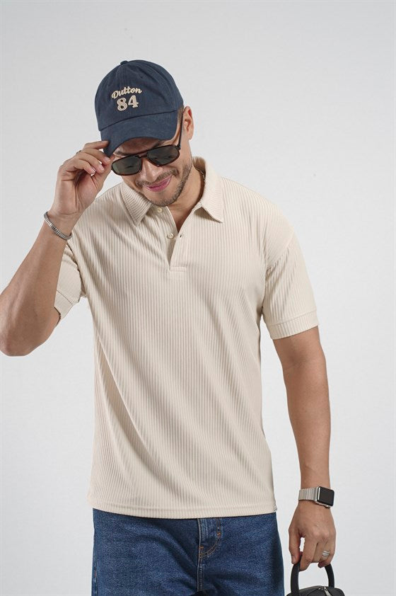 Image of Tricou bărbătesc simplu cu design în dungi și croială regulată (guler polo)