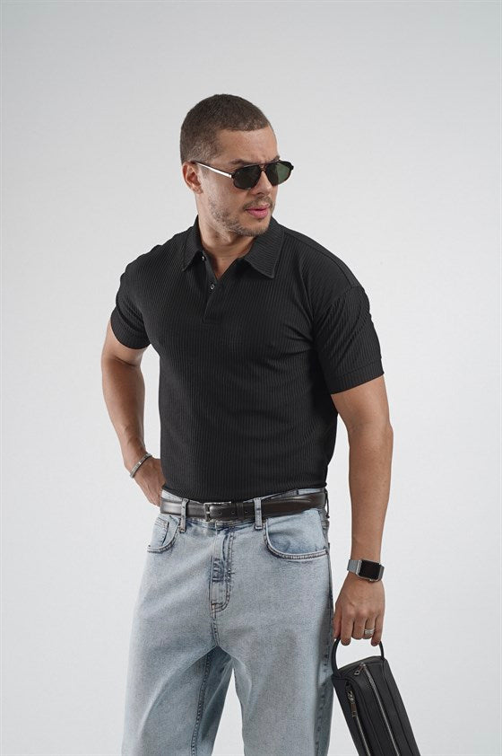 Image of Tricou bărbătesc simplu cu design în dungi și croială regulată (guler polo)