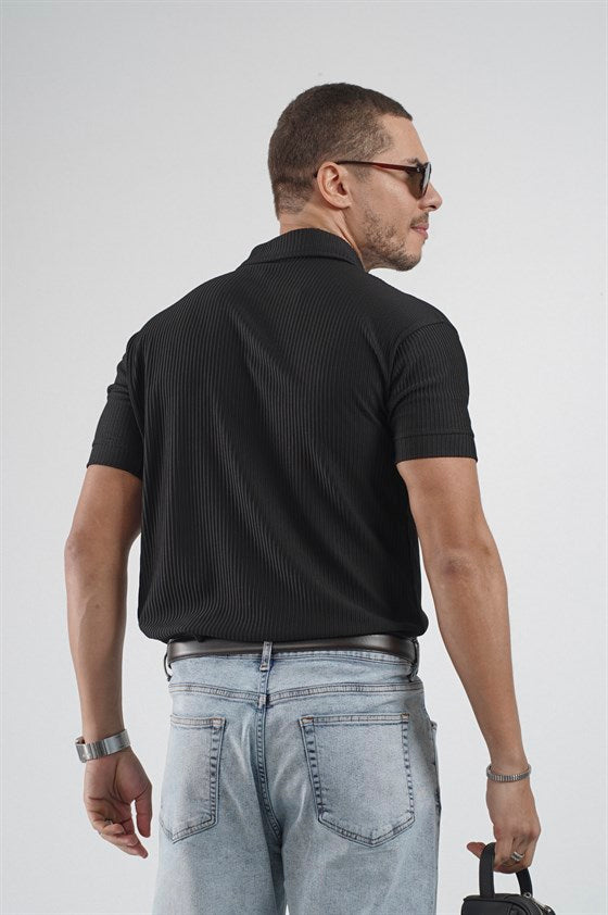 Image of Tricou bărbătesc simplu cu design în dungi și croială regulată (guler polo)
