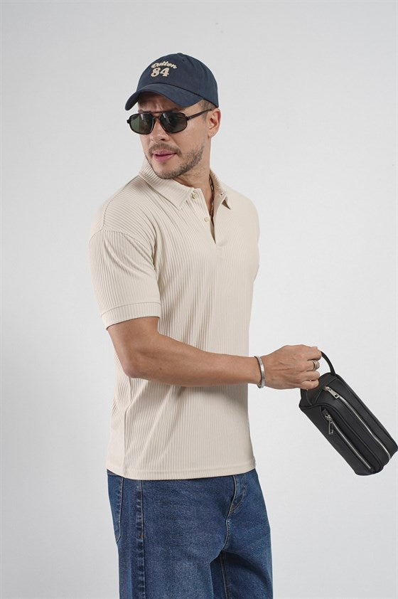 Image of Tricou bărbătesc simplu cu design în dungi și croială regulată (guler polo)