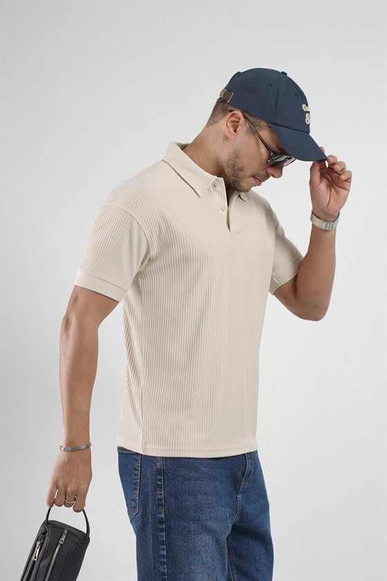 Image of Tricou bărbătesc simplu cu design în dungi și croială regulată (guler polo)