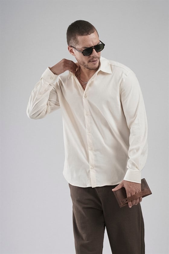 Image of Regular Fit, Flexible Cut, 100% Cotton Men's Plain Shirt