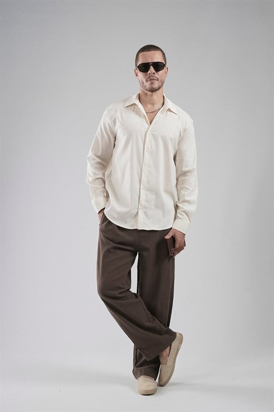 Image of Regular Fit, Flexible Cut, 100% Cotton Men's Plain Shirt