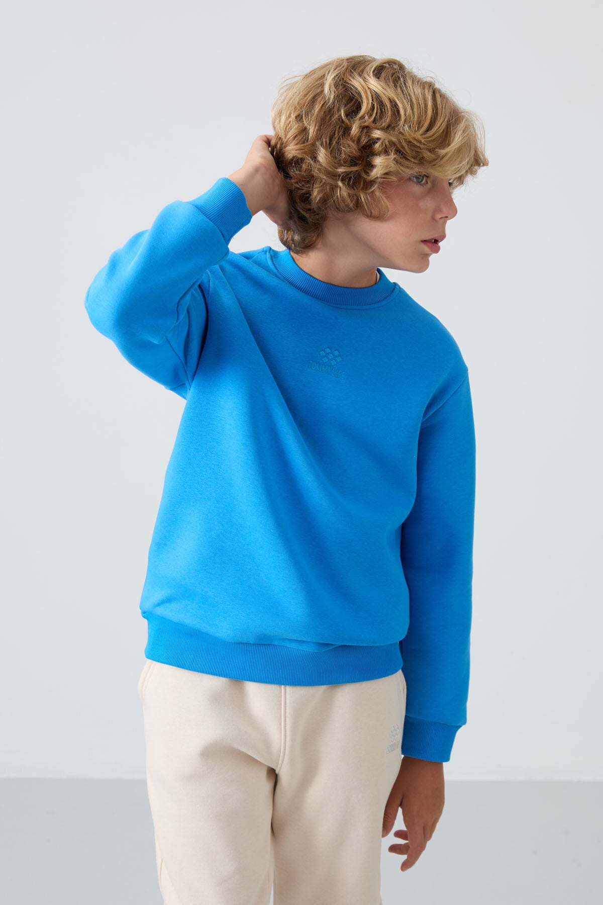 Image of Saks Pamuklu Kalın İçi Tüylü Yumuşak Dokulu Standart Fit Nakışlı Erkek Çocuk Sweatshirt - 11232