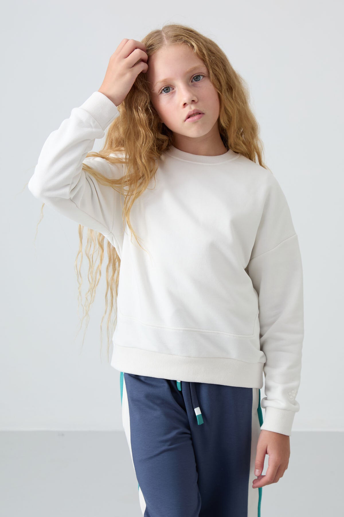 Image of Oversize 3'lü Paket Sarı-Ekru-Su Yeşili Kız Çocuk Sweatshirt - 75150