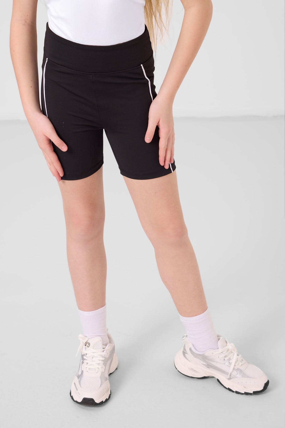 Image of Standart Fit Basic 2'li Paket Siyah-Gül Kurusu Kız Çocuk Biker Tayt - 75189