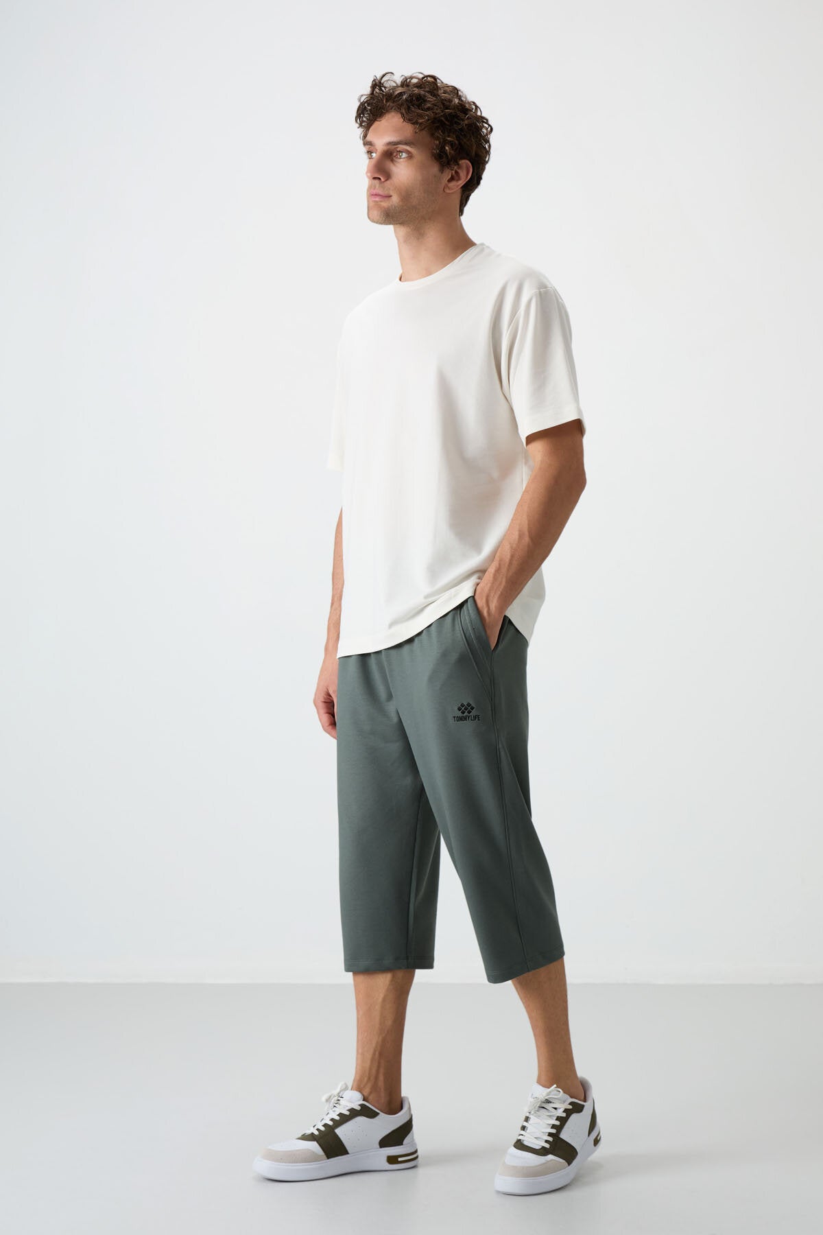 Image of Pantaloni Capri pentru bărbați, croială standard, set de 3, negru-kaki-gri melanj - 83102