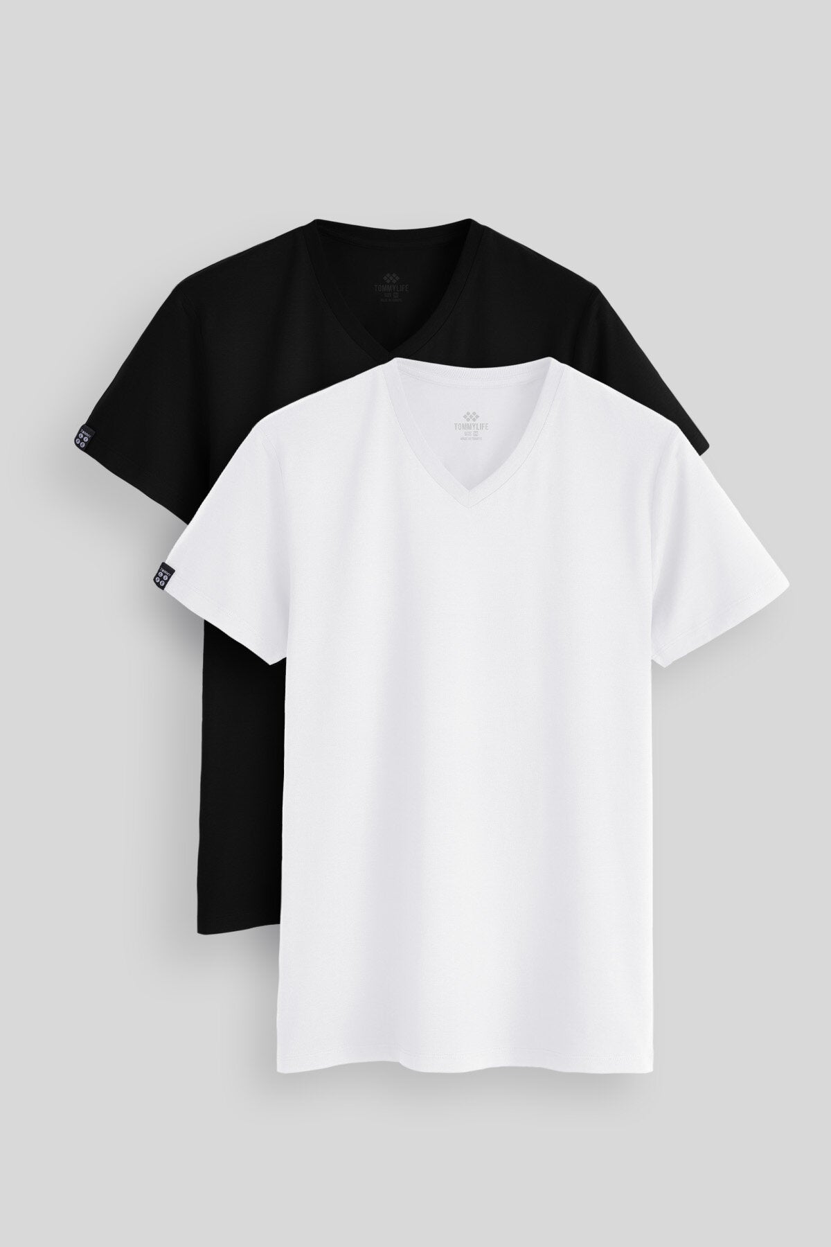 Image of Standart Fit Basic V Yaka 2'li Paket Siyah-Beyaz Erkek T-Shirt - 87912
