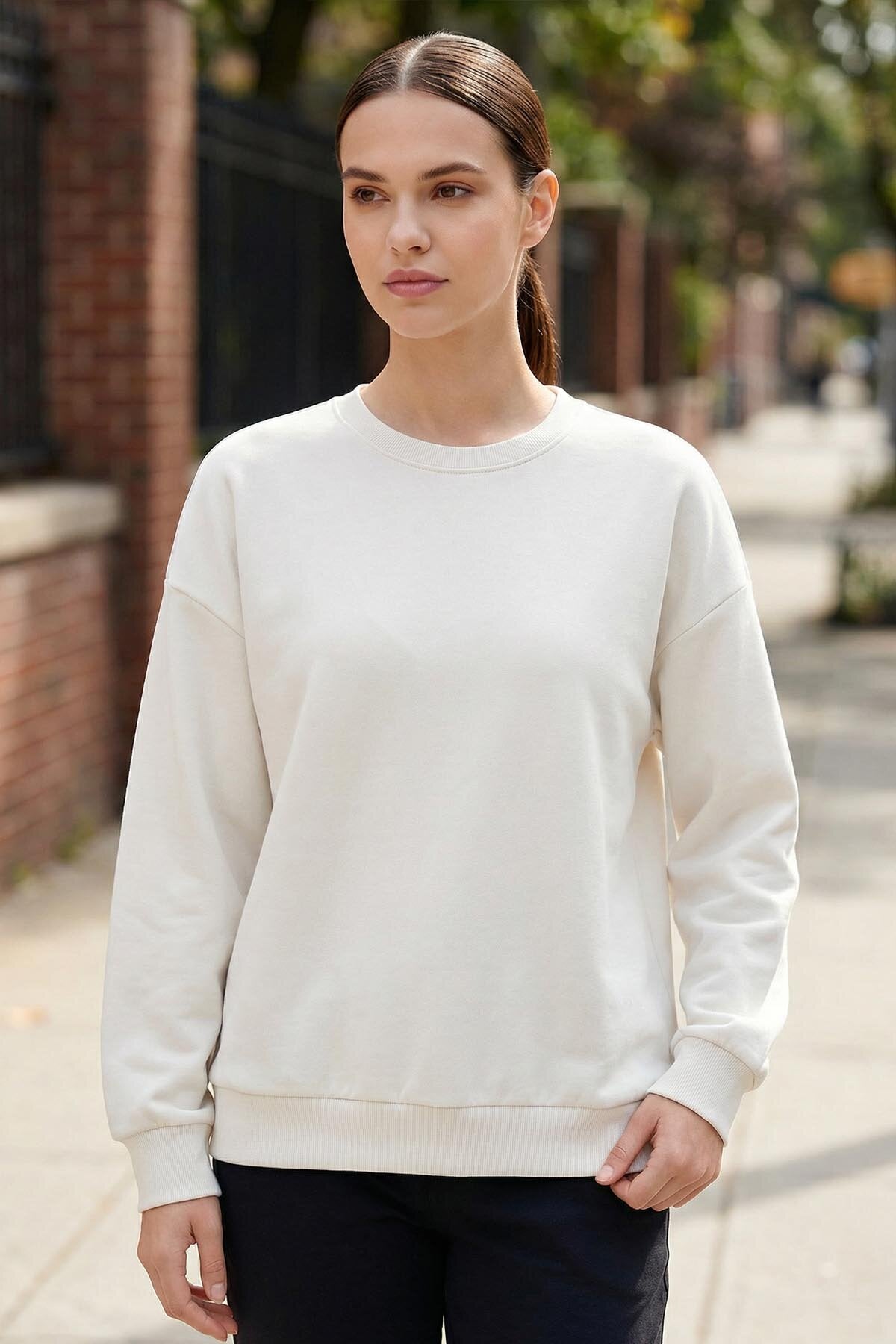 Image of Basic Oversize Crew Neck 2-Pack Black-Ecru Women's Sweatshirt - 97053