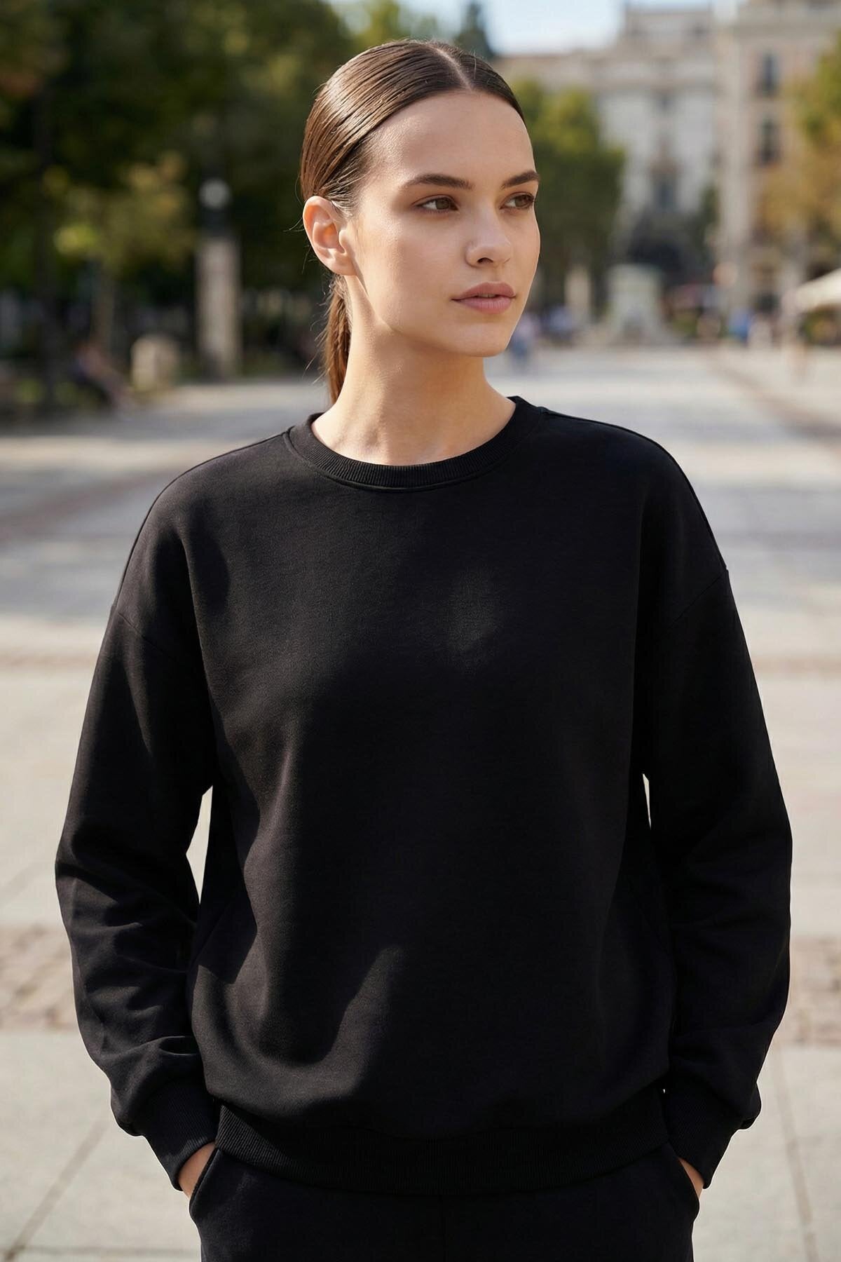 Image of Basic Oversıze O Yaka 2'li Paket Siyah-Ekru Kadın Sweatshirt - 97053