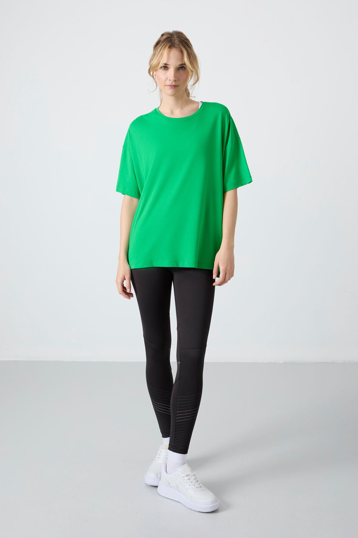 Image of Oversize Fit Basic O Yaka 5'li Paket Kadın T-Shirt - 97285