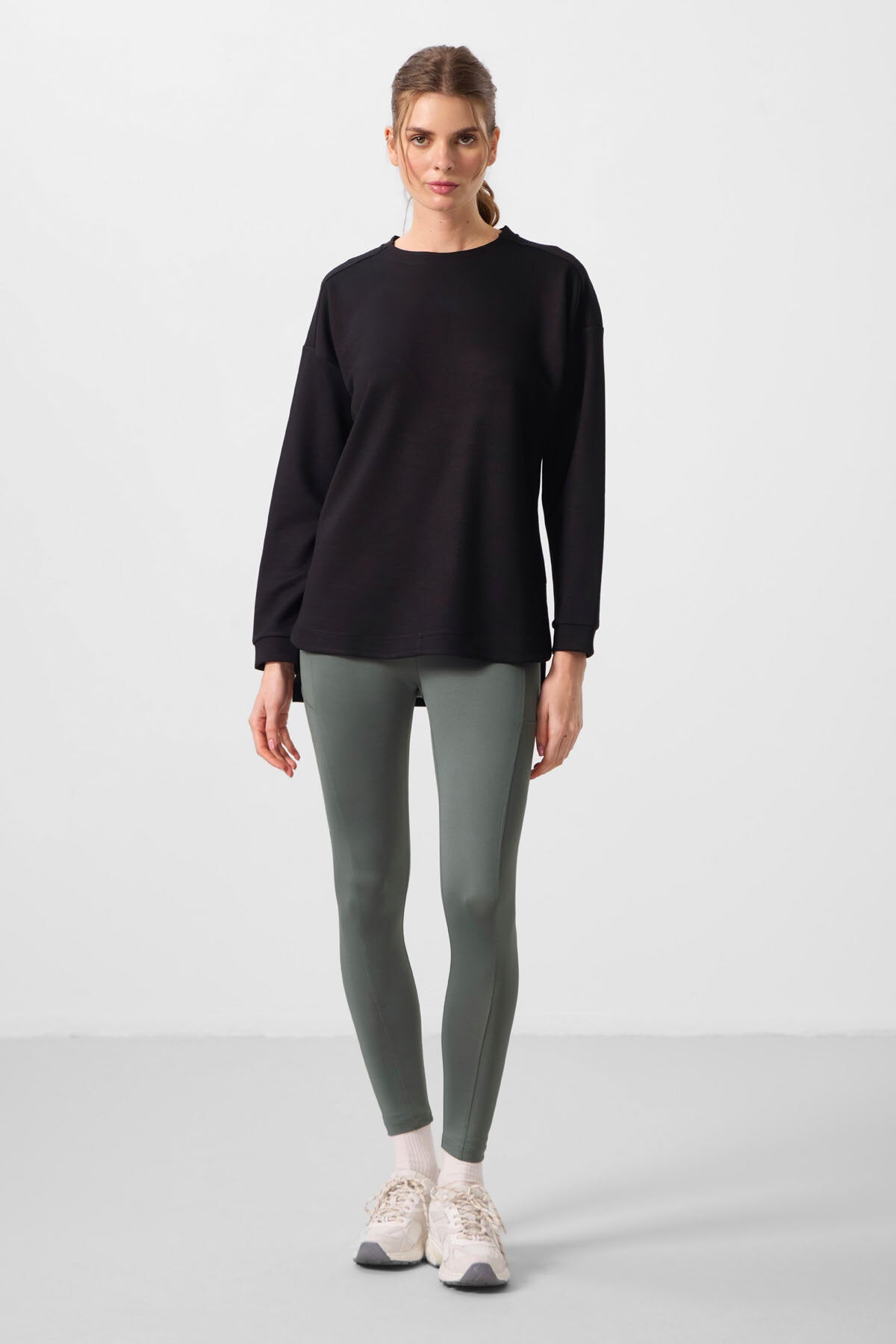 Image of Rahat Form O Yaka 2'li Paket Siyah-Koyu Gri Kadın Tunik Sweatshirt - 97305