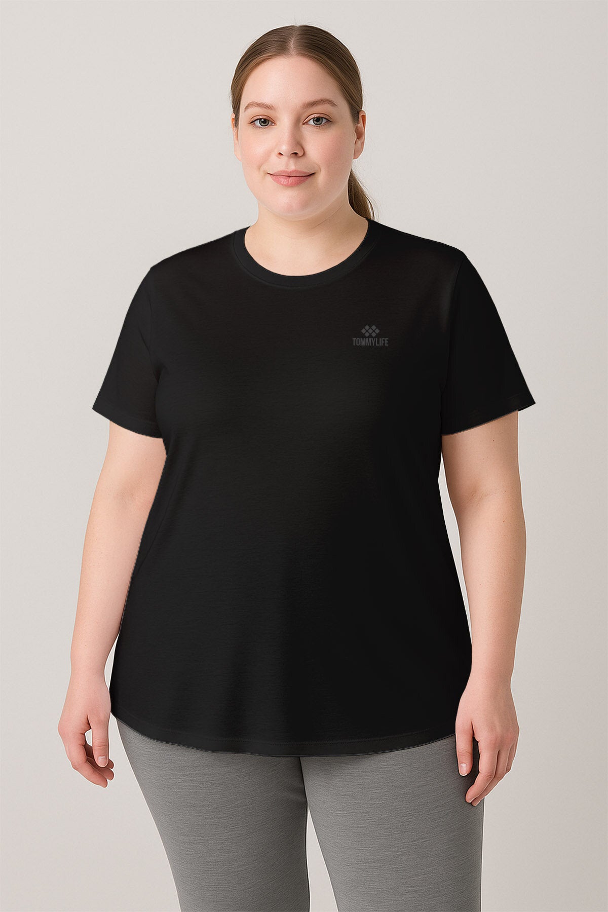 Image of Rahat Form 3'lü Paket Siyah-Beyaz-Haki Battal Kadın T-Shirt - 97308
