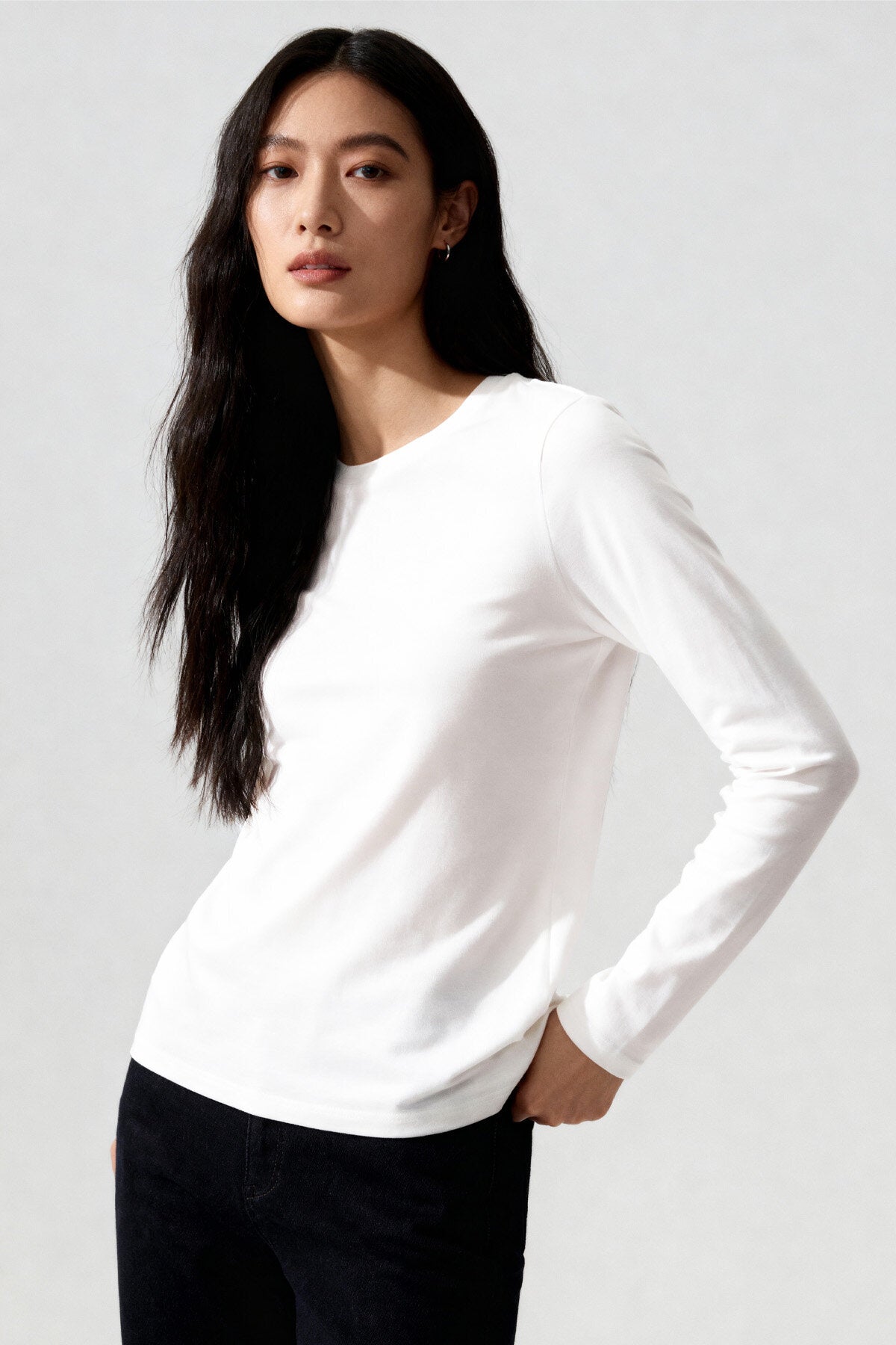 Image of Standart Fit Basic O Yaka 3'lü Paket Siyah-Beyaz-Bej Kadın T-Shirt - 97312