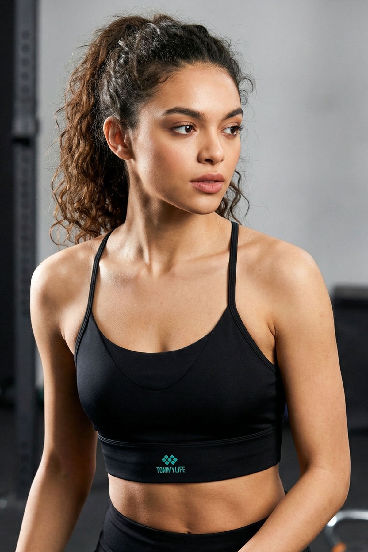 Image of Siyah Standart Fit Baskılı Sırt Detaylı Kadın Spor Büstiyer - 97300