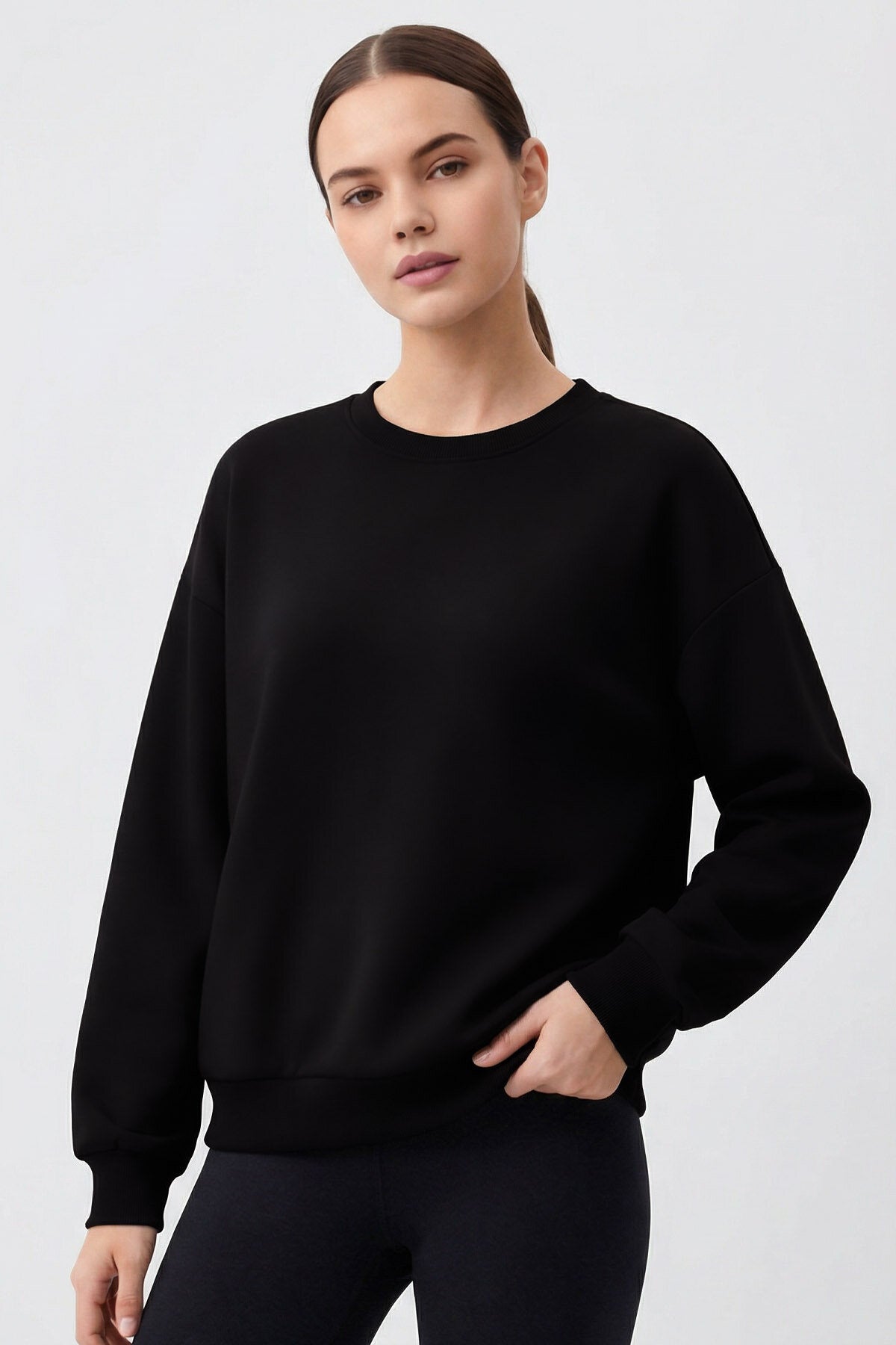 Image of Siyah Basic O Yaka Oversize Kadın Sweatshirt - 97053