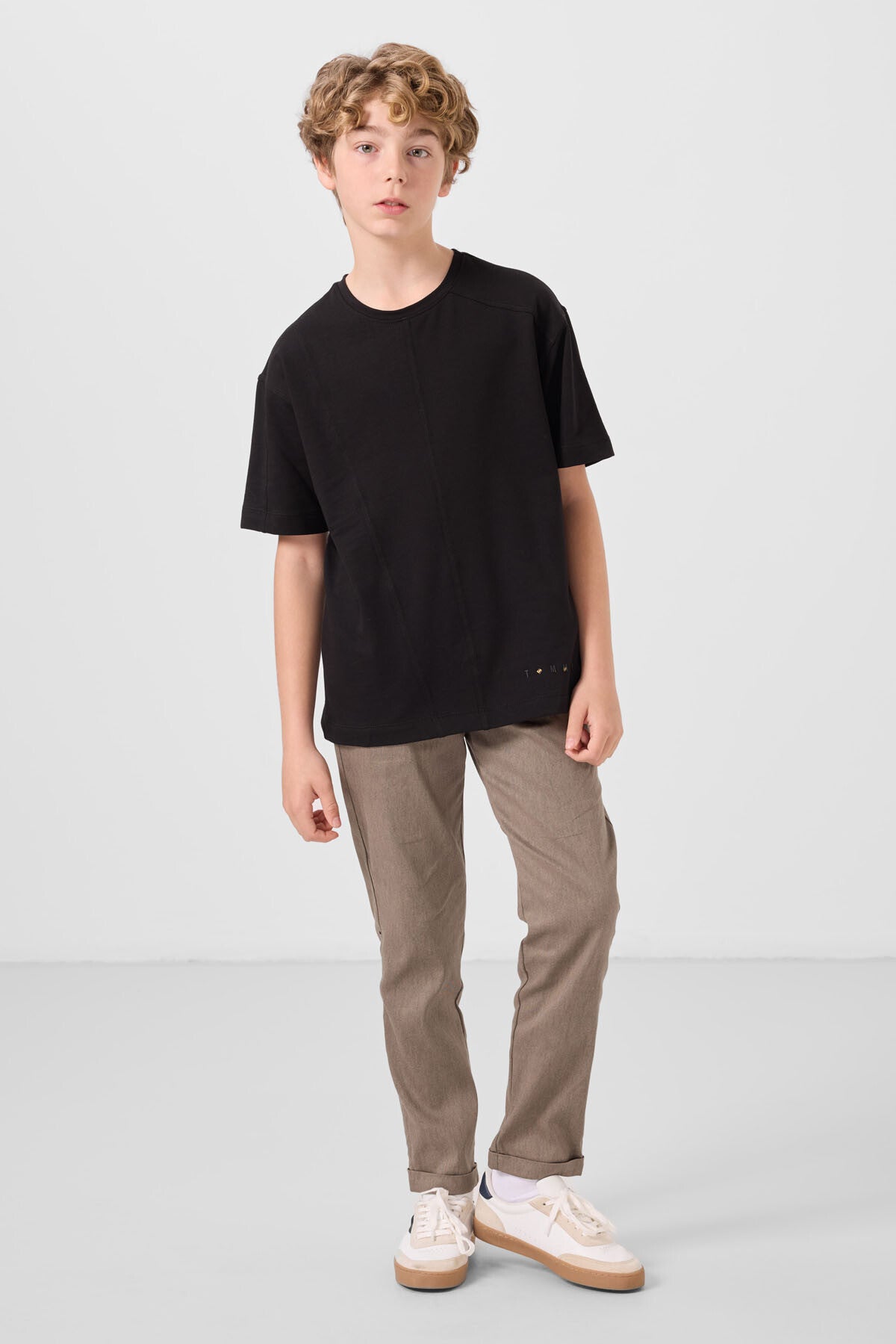 Image of Siyah Pamuklu Yumuşak Dokulu Oversize Basic Erkek Çocuk T-Shirt - 11297
