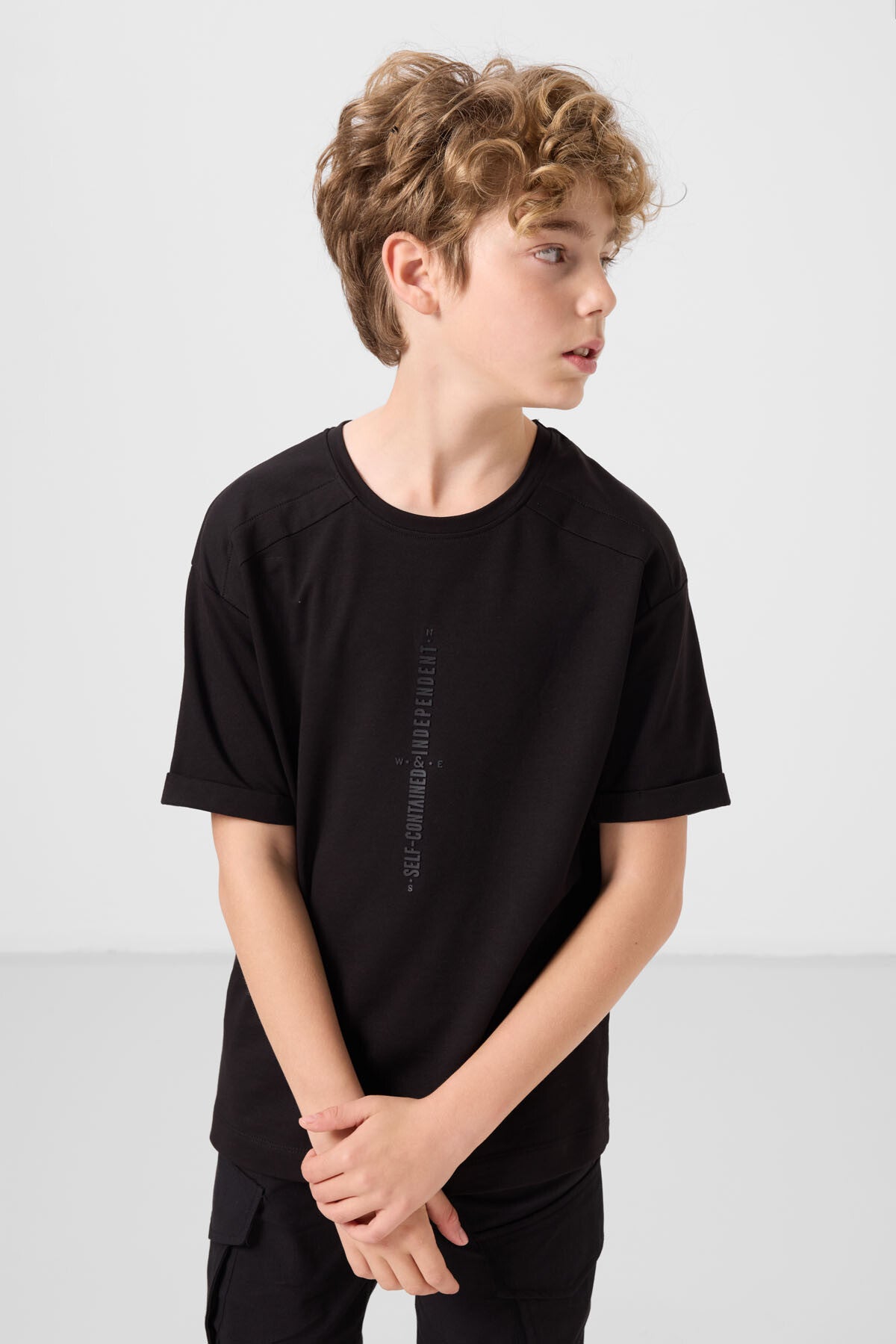 Image of Siyah Pamuklu Yumuşak Dokulu Oversize Baskılı Erkek Çocuk T-Shirt - 11301