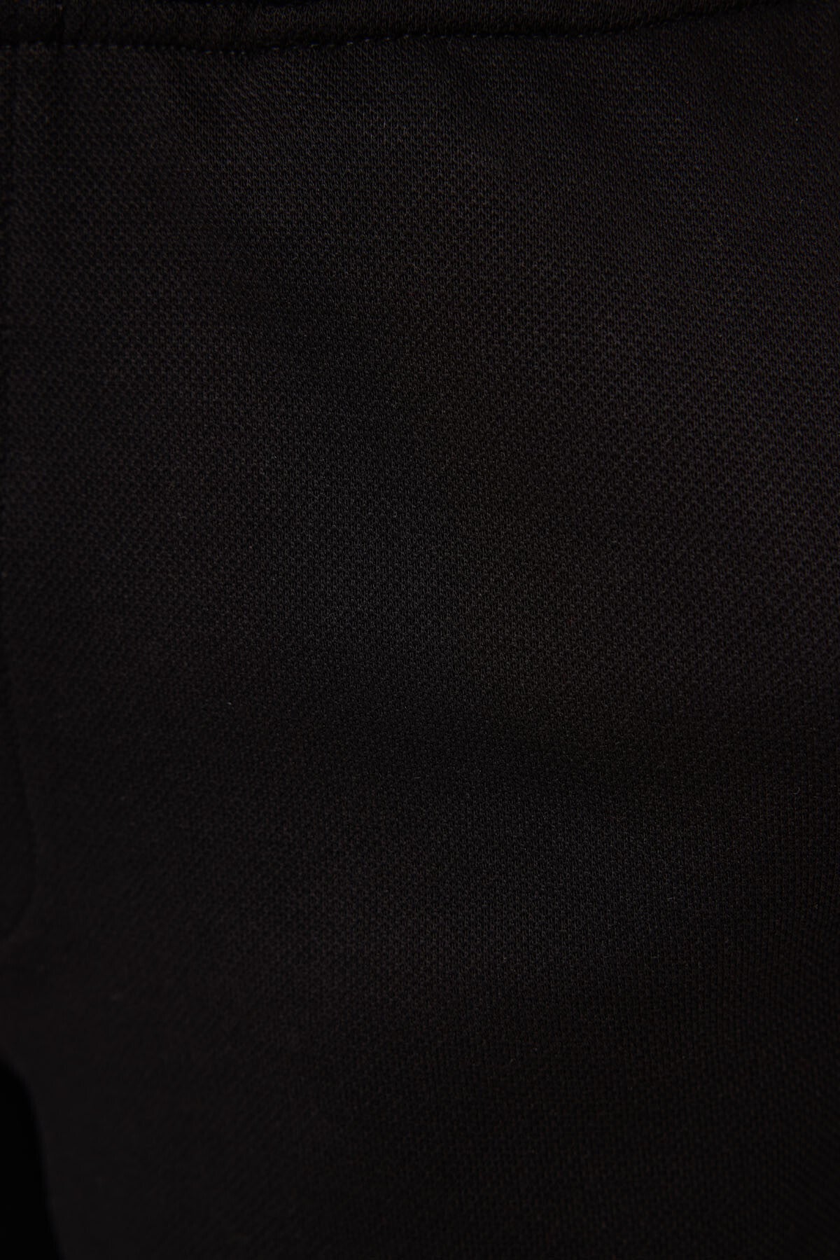 Image of Siyah Pamuklu Yumuşak Dokulu Standart Fit Basic Erkek Çocuk Şort - 11293