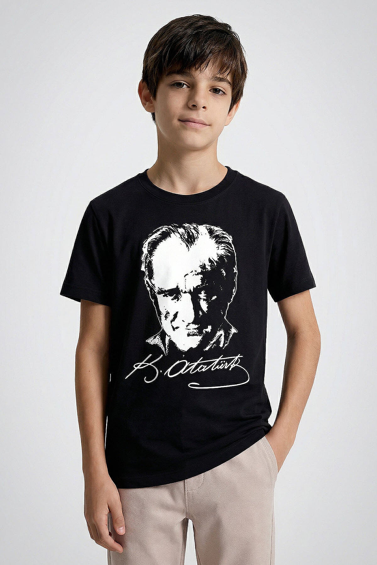 Image of Siyah Atatürk Baskılı Unisex Çocuk T-Shirt - 11332