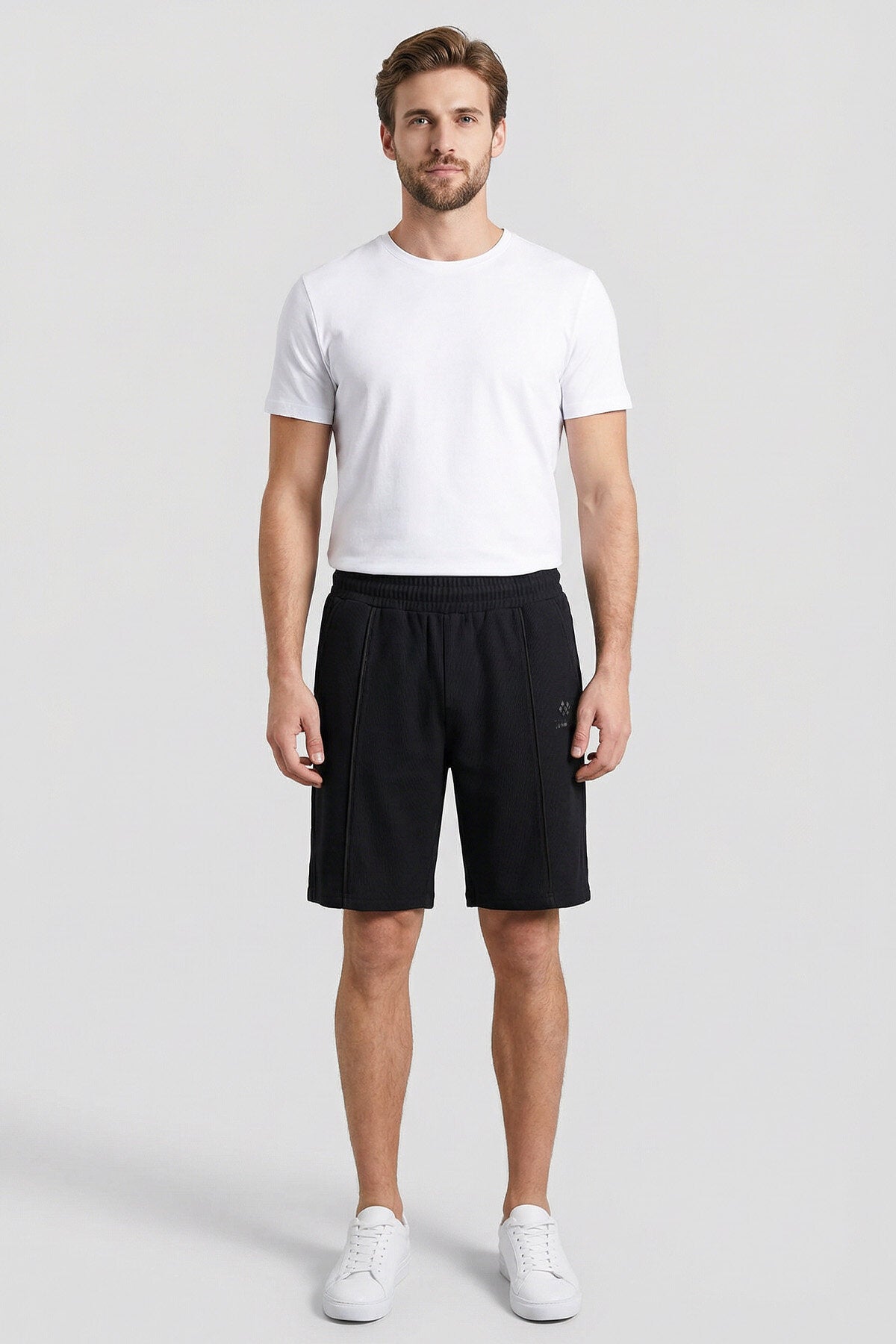 Image of Siyah Oversize Fit Basic Ön Dikiş Detaylı Erkek Şort - 81283