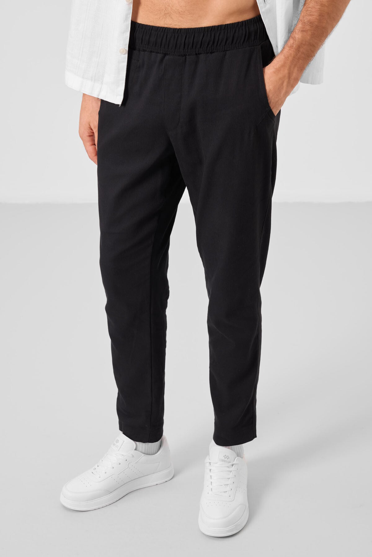 Image of Siyah Standart Fit Dokuma Hafif Esnek Chino Erkek Pantolon - 82177