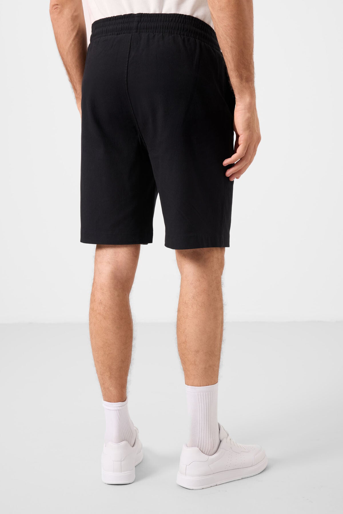 Image of Siyah Standart Fit Dokuma Hafif Esnek Chino Erkek Şort - 81289
