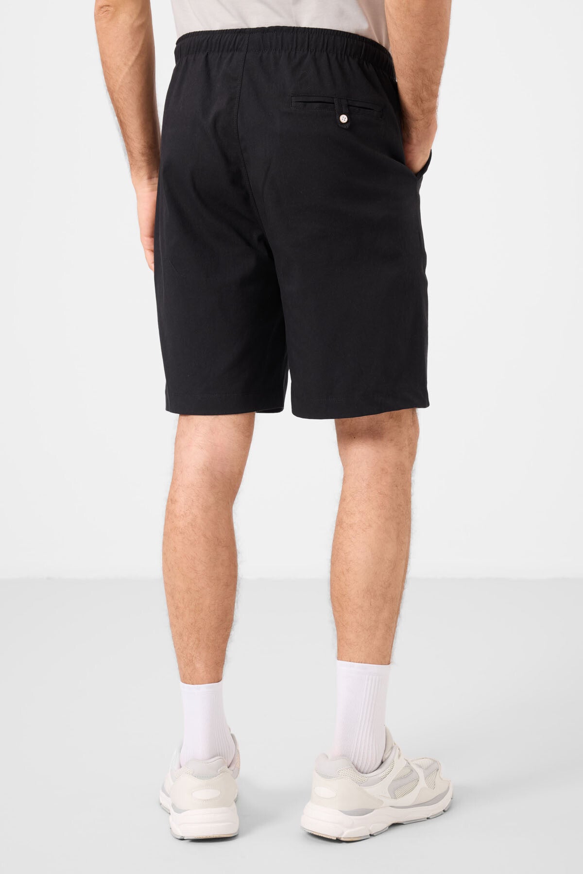 Image of Pantaloni scurți chino elastici ușori, negri, cu croială standard, țesuți, pentru bărbați - 81291